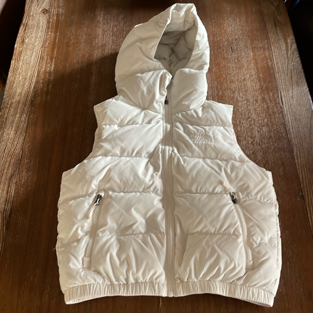 Woman’s Small North face Vest